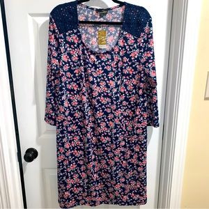 Suzanne Betro Scoopneck Dress Sz 1X Floral Pockets NWT
